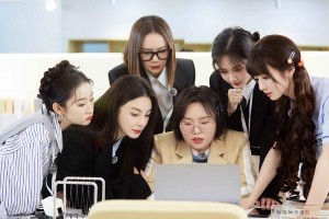 《女子推理社》第五期：贾静雯客串，女推团破解中毒谜案