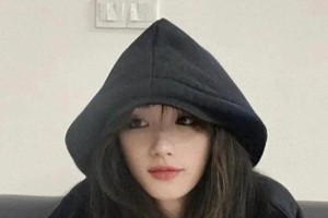 丁儿与吻文：韩系颜值巅峰解析